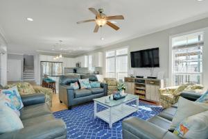 Photo #6 of 7 Seas in Oak Island, NC