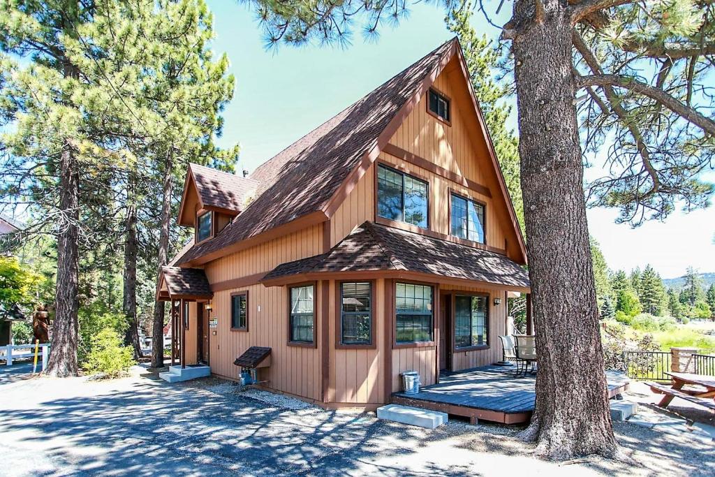 Photo #1 of Breezy Estate-114 by Big Bear Vacations in Big Bear Lake, CA