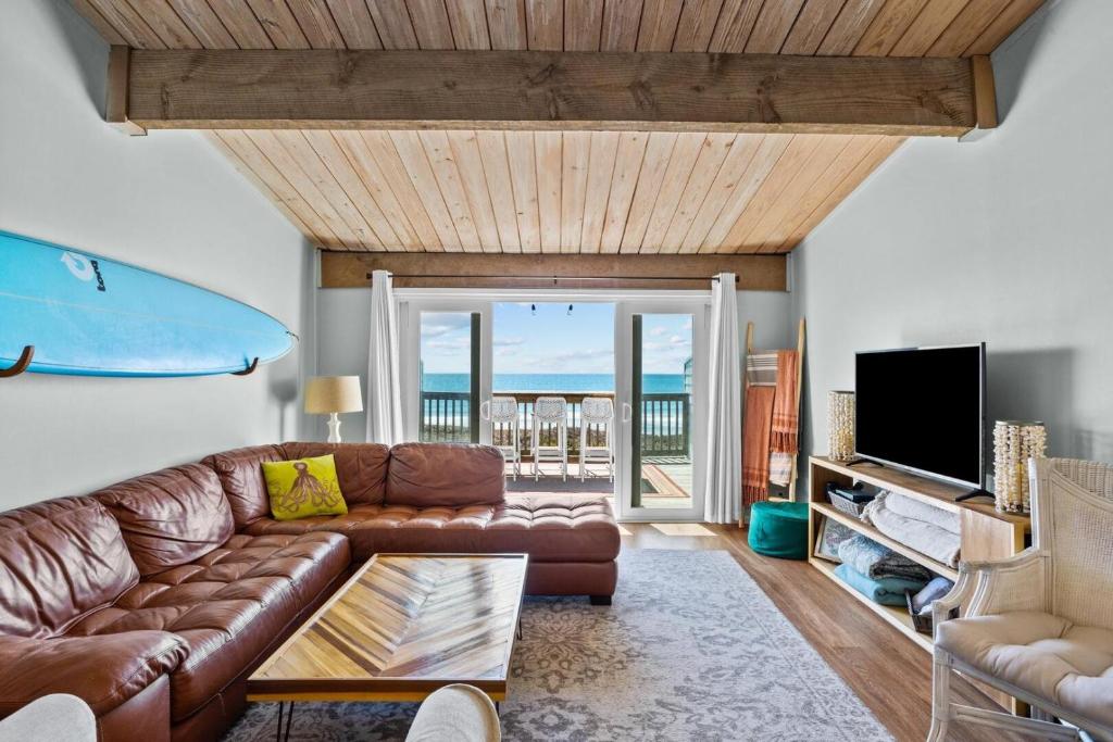 Photo of Coral Shores #4 condo in Pine Knoll Shores, NC