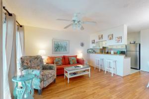 Photo #4 of Reef Therapy in Carolina Beach, NC