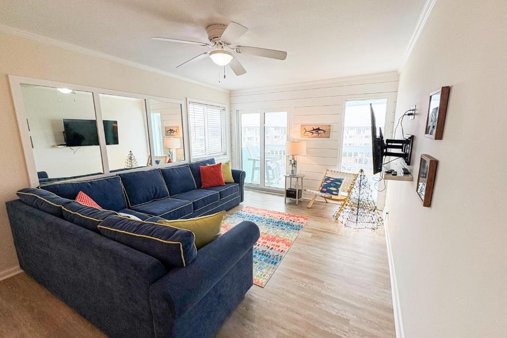 Photo #1 of Seaspray 305 in Atlantic Beach, NC
