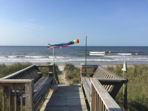 Photo #2 of Yellow Bird in Holden Beach, NC