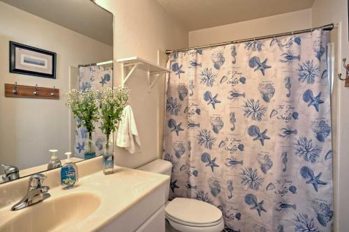 Photo #3 of Beachfront San Diego Condo - Mins to SeaWorld! in San Diego, CA