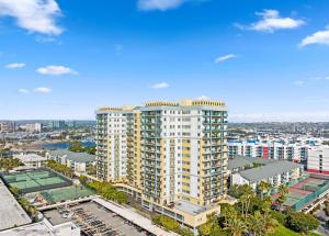 Photo #5 of Amber Tide - Bright 1BR Marina Gem Ocean View in Marina del Rey, CA