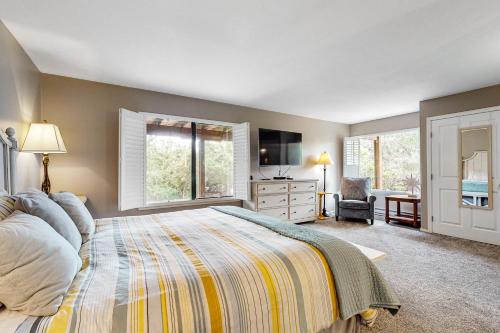 Photo #2 of Idyllic Ocean-View Oasis in Santa Cruz, CA