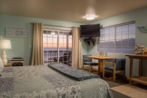 Photo #6 of Inn of the Lost Coast in Whitethorn, CA
