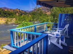Photo #5 of Rio Sierra Riverhouse in Three Rivers, CA