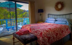 Photo #6 of Rio Sierra Riverhouse in Three Rivers, CA