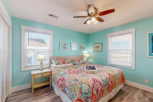 Photo #2 of Summer Daze in Topsail Beach, NC