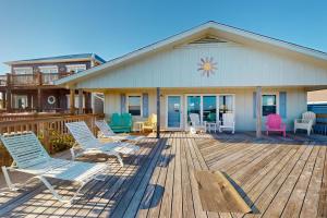 Photo #6 of Summer Daze in Topsail Beach, NC