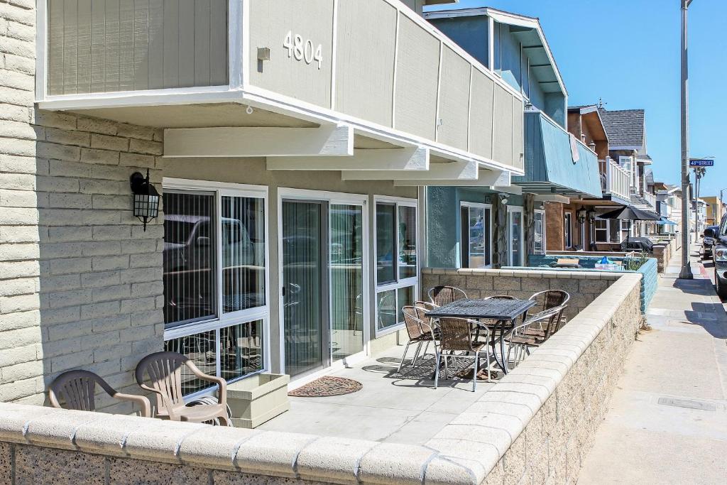 Photo #1 of 4804 Seashore Dr A in Newport Beach, CA