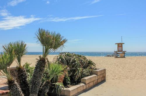 Photo #3 of 4804 Seashore Dr A in Newport Beach, CA