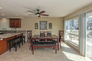Photo #6 of 4804 Seashore Dr A in Newport Beach, CA