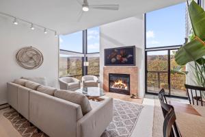 Photo #5 of 7 Pelican! Sweeping Ocean Views & Front Row Beach Access in Watsonville, CA