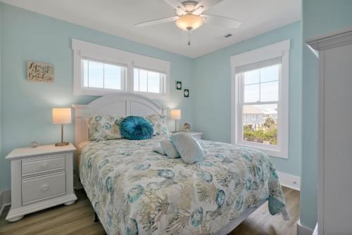 Photo #2 of BonBini in Oak Island, NC