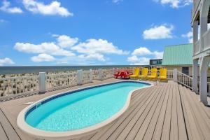 Photo #4 of BonBini in Oak Island, NC