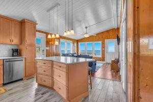 Photo #4 of Windward Mark by Oak Island Accommodations in Oak Island, NC