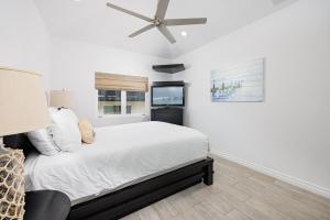 Photo #5 of 204 E Oceanfront B in Newport Beach, CA