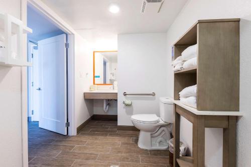 Photo #3 of Hampton Inn Virginia Beach Oceanfront North in Virginia Beach, VA