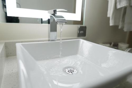 Photo #3 of Marjac Suites Virginia Beach Oceanfront in Virginia Beach, VA