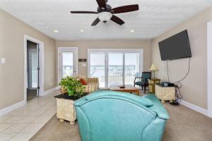 Photo #5 of Water Front Delight On The Bay Home in Norfolk, VA