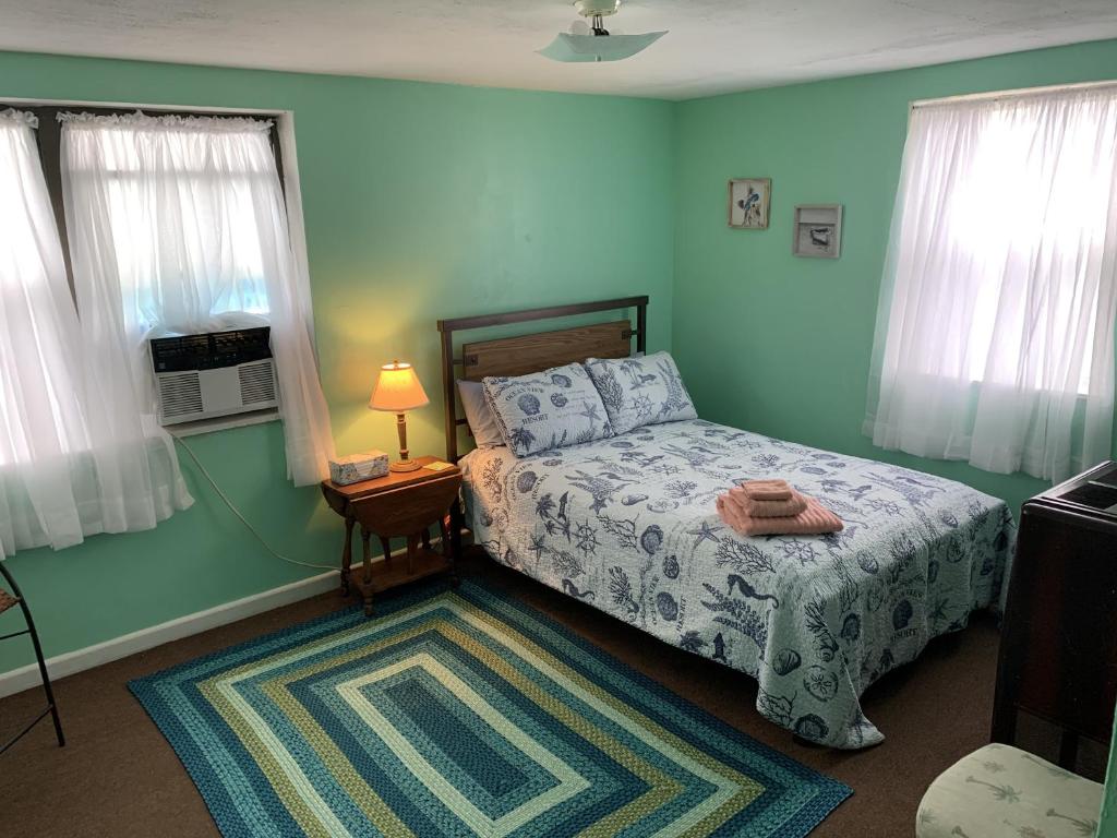 Photo of Break Side Studio #5 apts in Norfolk, VA