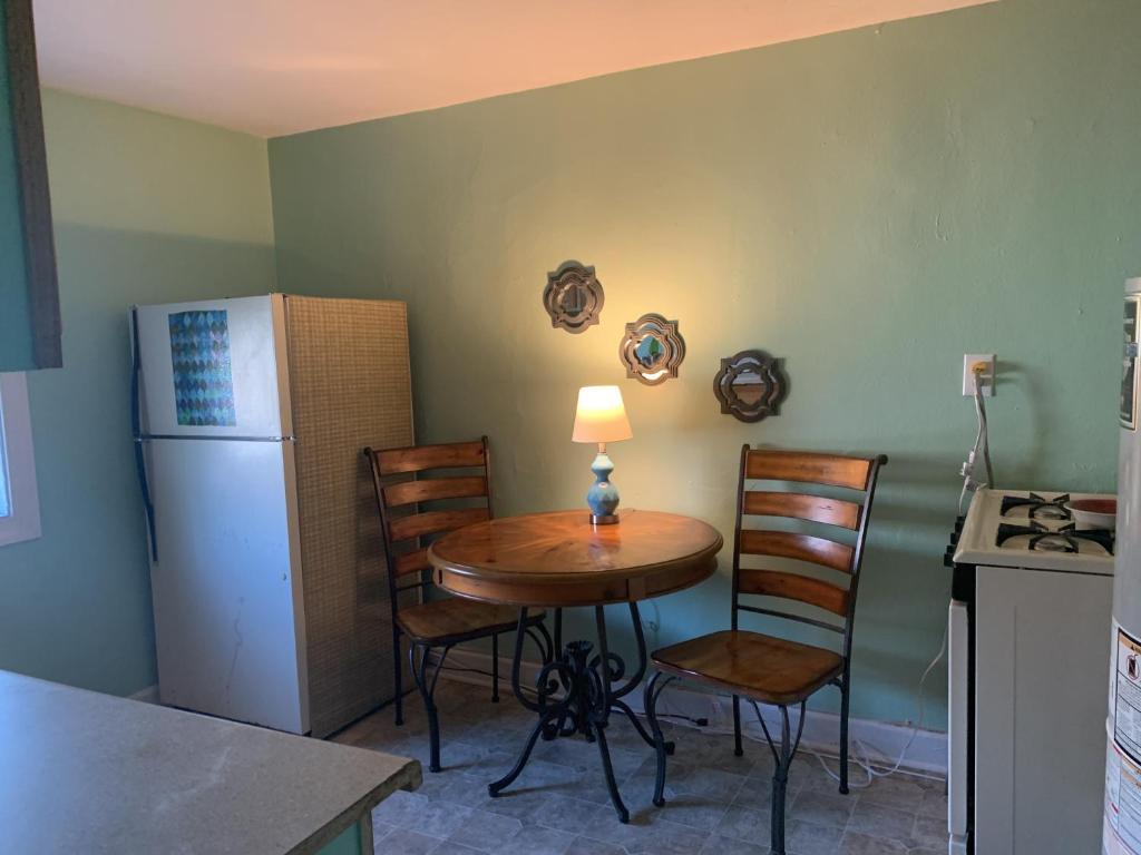 Photo of Beach Side Studio #3 apts in Norfolk, VA
