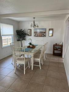 Photo #5 of Absolute Beach 4bedrooms-3bath steps to beach in Virginia Beach, VA