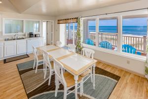 Photo #4 of Oceanfront Villa in Virginia Beach, VA