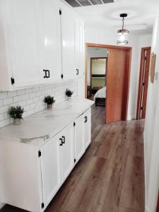 Photo #5 of Oasis Riverfront House -10 min to Sequoia in Three Rivers, CA