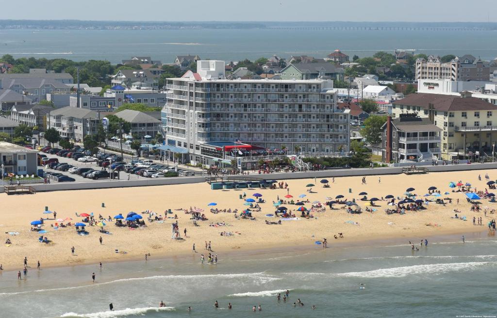 Photo of Commander Hotel & Suites in Ocean City, MD