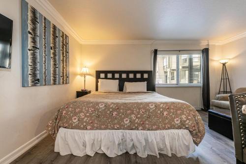 Photo #2 of Charming Studio Deluxe w/Full Kitchen #115 at Donner Lake Village in Truckee, CA