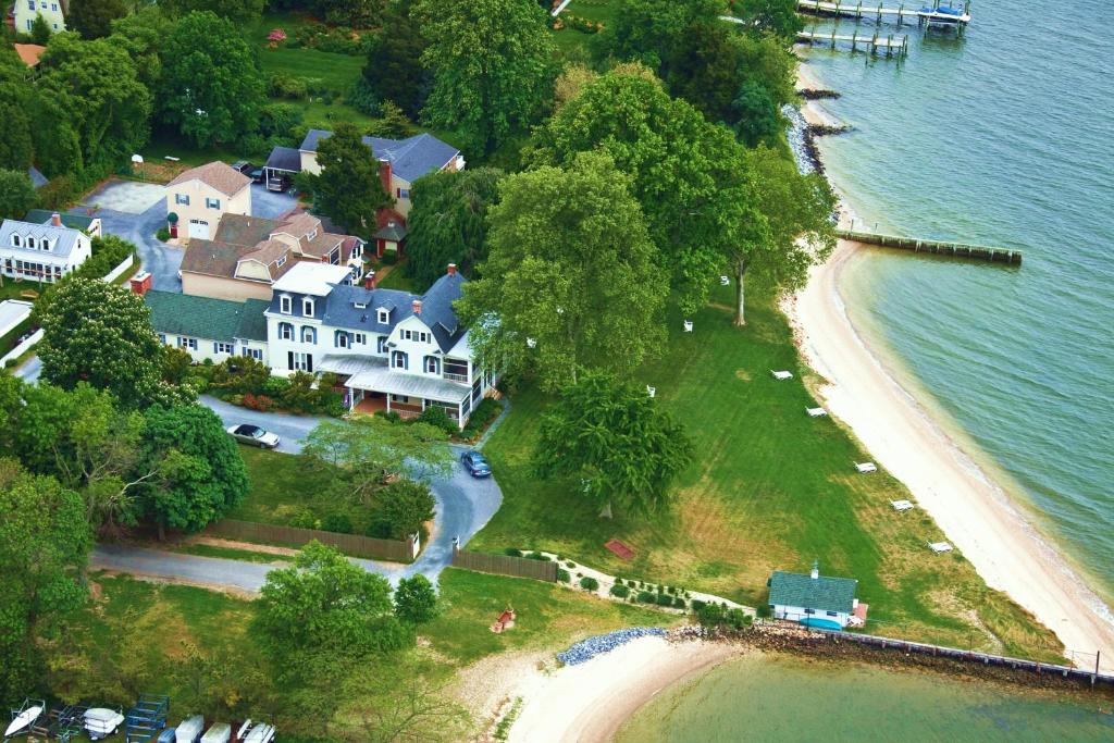 Photo of Sandaway Suites & Beach in Oxford, MD