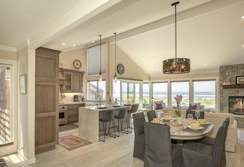Photo #1 of 3930 Bella Casa condo in Moss Landing, CA