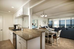 Photo #4 of Beachfront Retreat in Oceanside, CA