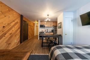 Photo #5 of Cozy Studio w/Kitchen #112 at Donner Lake Village in Truckee, CA