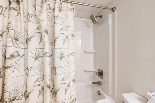 Photo #3 of Waikiki Condos in Ocean City, MD