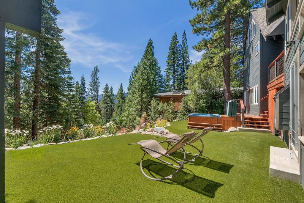 Photo of Hyphen 3-bedrooms rental, private beach, filtered view in Tahoe City, CA