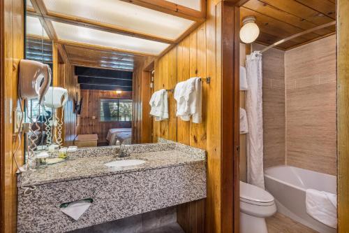 Photo #3 of The Pines Resort & Conference Center in Bass Lake, CA