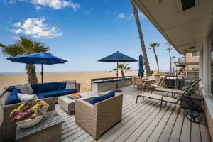 Photo #6 of Luxurious Oceanfront Home with Incredible Views in Newport Beach, CA