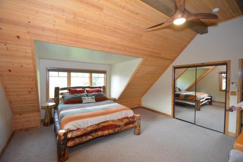 Photo #2 of Deer Lodge #1 Lake Front in Wawona, CA