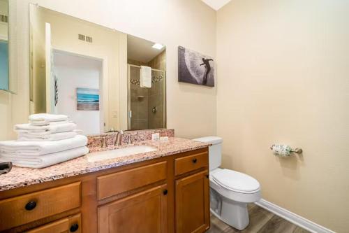 Photo #3 of Charming Home Just Steps from the Beach 2 Bedroom, Private Back Patio, & Free WiFi in Newport Beach, CA