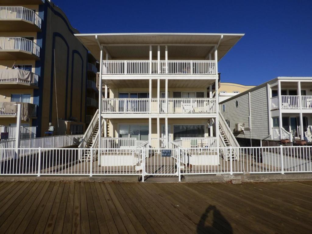 Photo #1 of Alameda 5 condo in Ocean City, MD