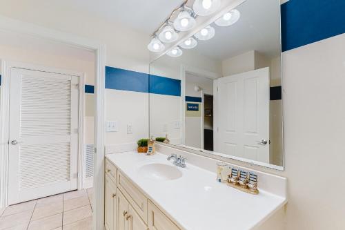 Photo #3 of Belmont Towers 505 in Ocean City, MD