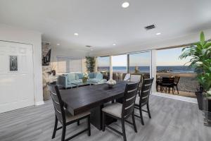 Photo #4 of 8BR Beach Duplex with Ocean Views, Patio & Pool Table in Newport Beach, CA