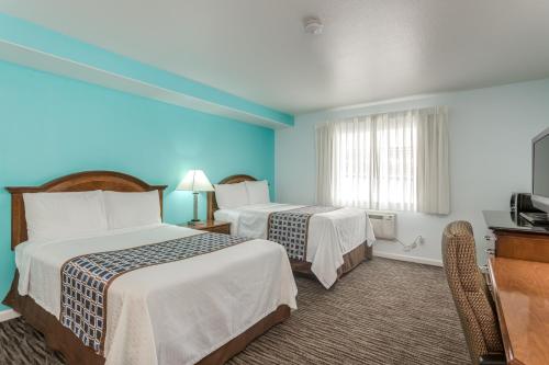 Photo #2 of Pacifica Beach Hotel in Pacifica, CA
