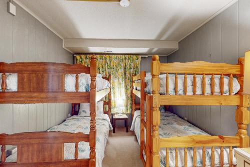 Photo #2 of 81 Beach Hill 209 in Ocean City, MD
