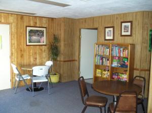Photo #4 of Lake Minden Camping Resort Cabin 2 in Nicolaus, CA