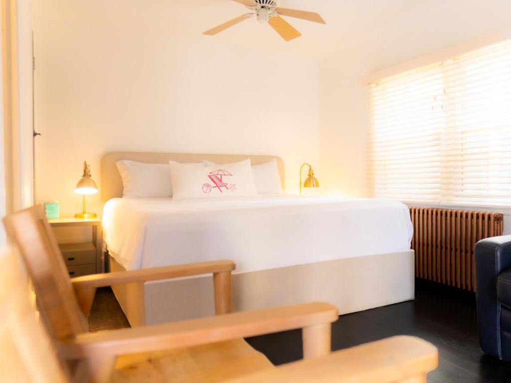 Photo of Beachliner Hotel in Neptune Township, NJ