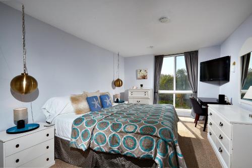 Photo #2 of Oceanside Beach Condos in Oceanside, CA